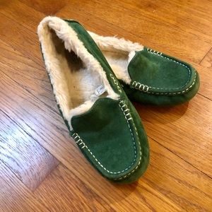 🏆HP🏆 Ugg Ansley Slippers